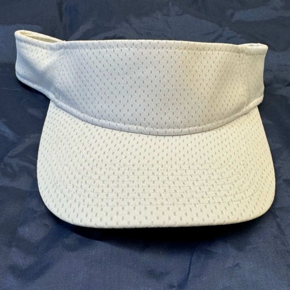 Augusta Sportswear Velcro White Adjustable‎ Adult Visor Cap/Hat NWOT Mesh A…